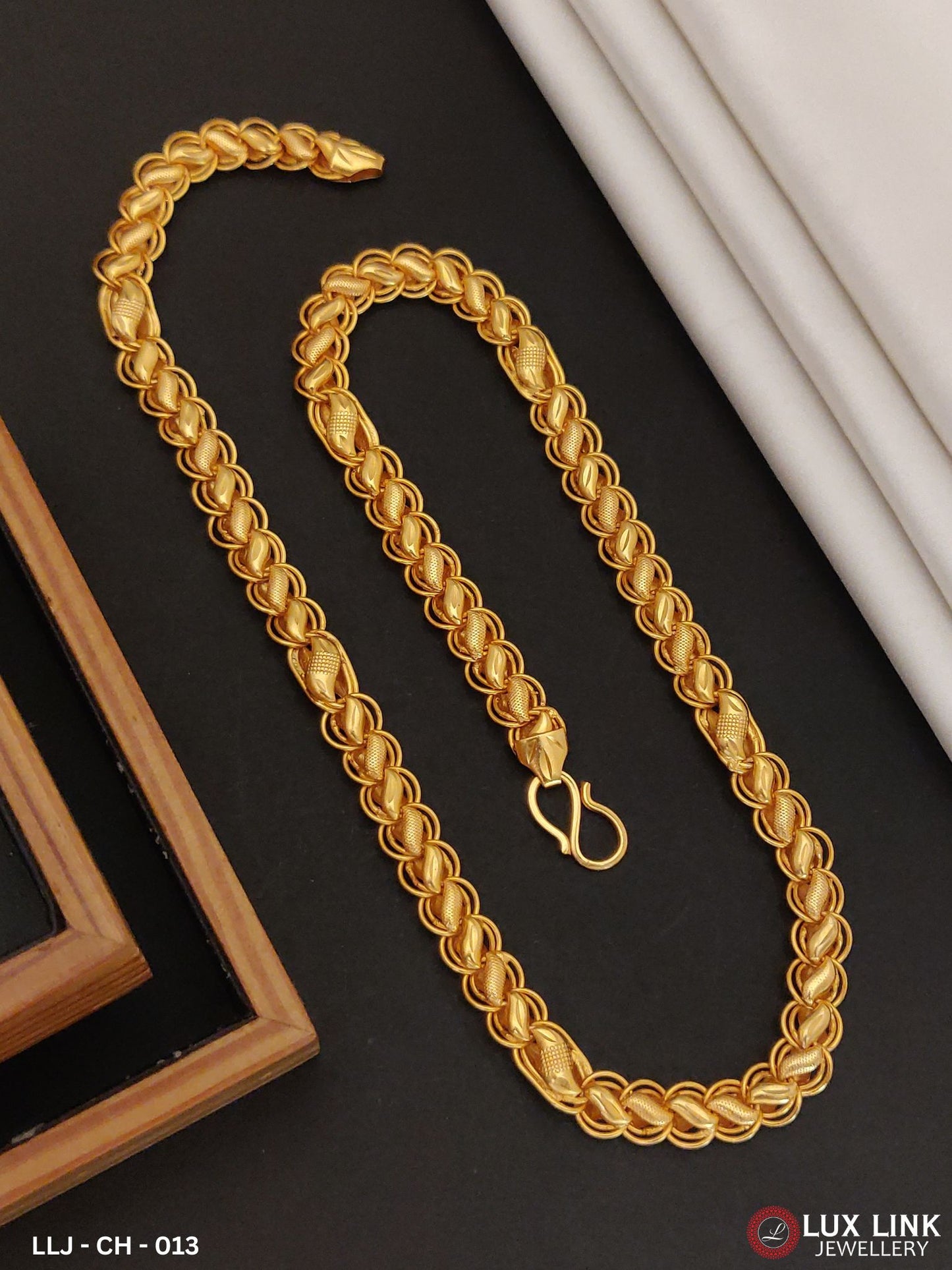 Classical luxury look with high-quality gold-plated Kohli Chain for Men - CH - 013