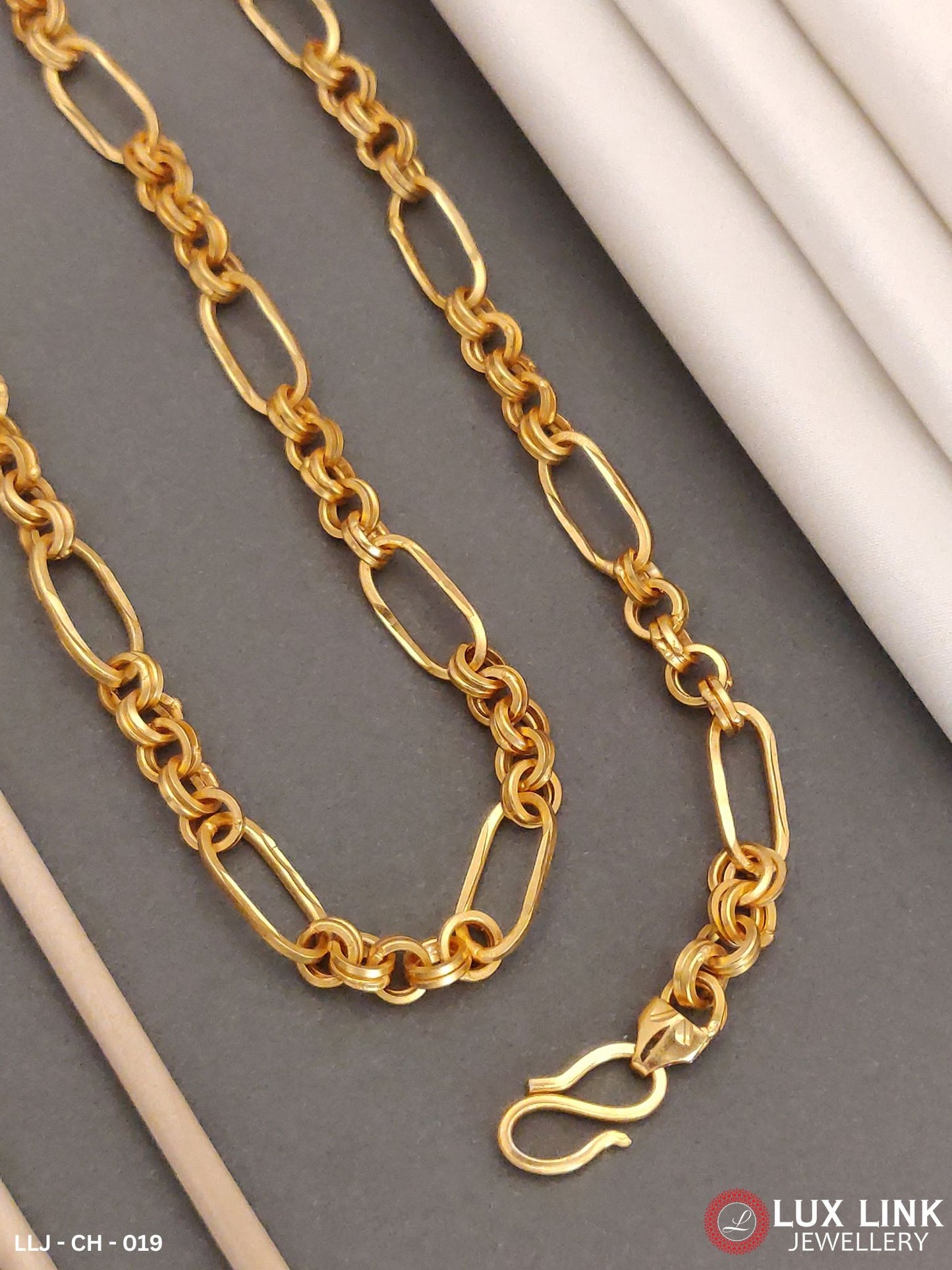 Gold Plated Gorgeous Design Fashionable Design Chain for Men - CH - 019