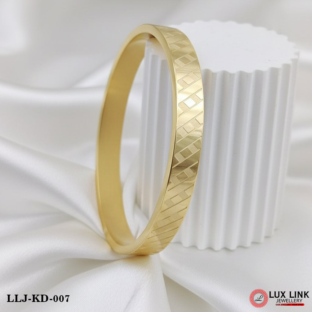 Exceptional Design High-Quality Golden Color Kada for Men - KD - 007