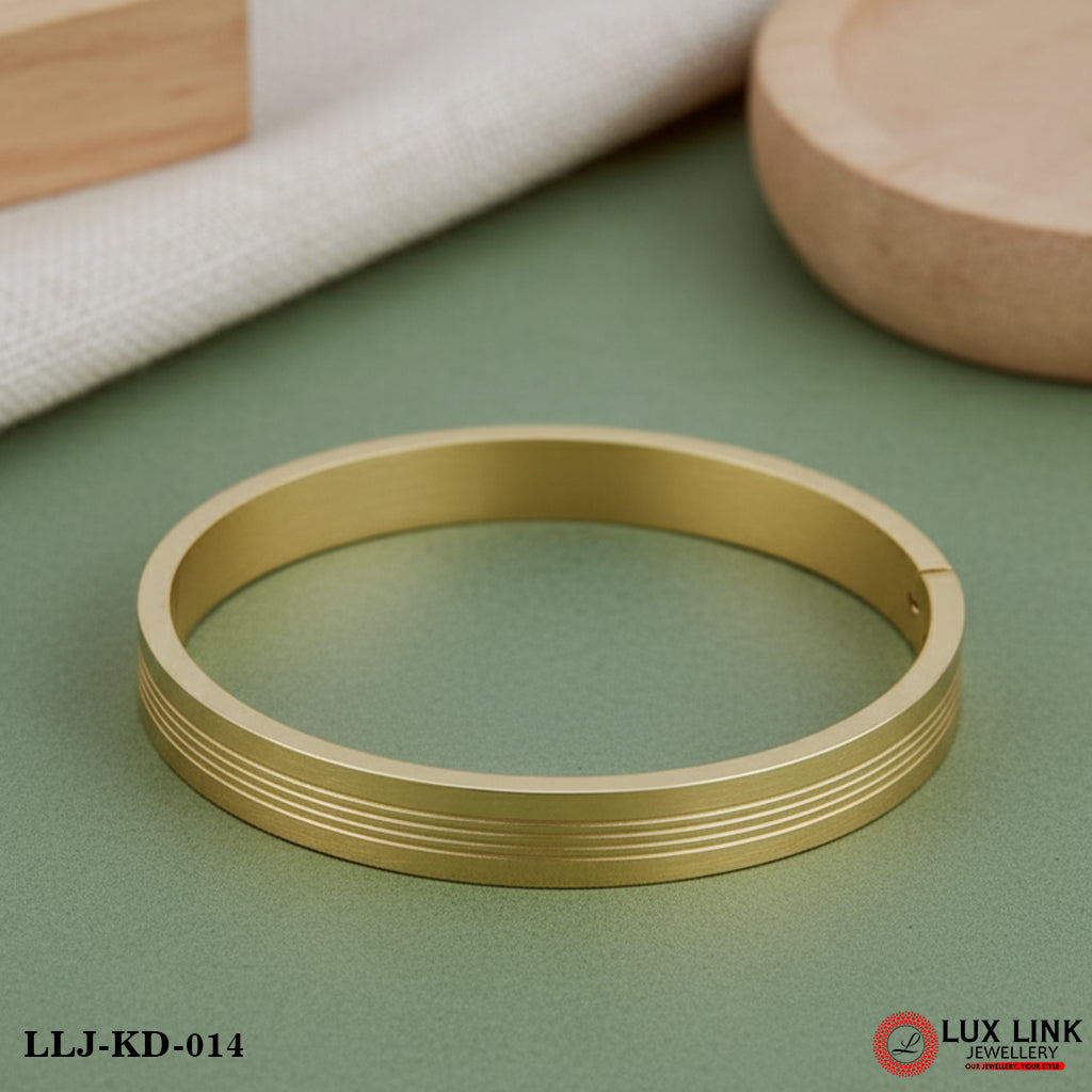 Finely Detailed Design Golden Kada For Men - KD - 014