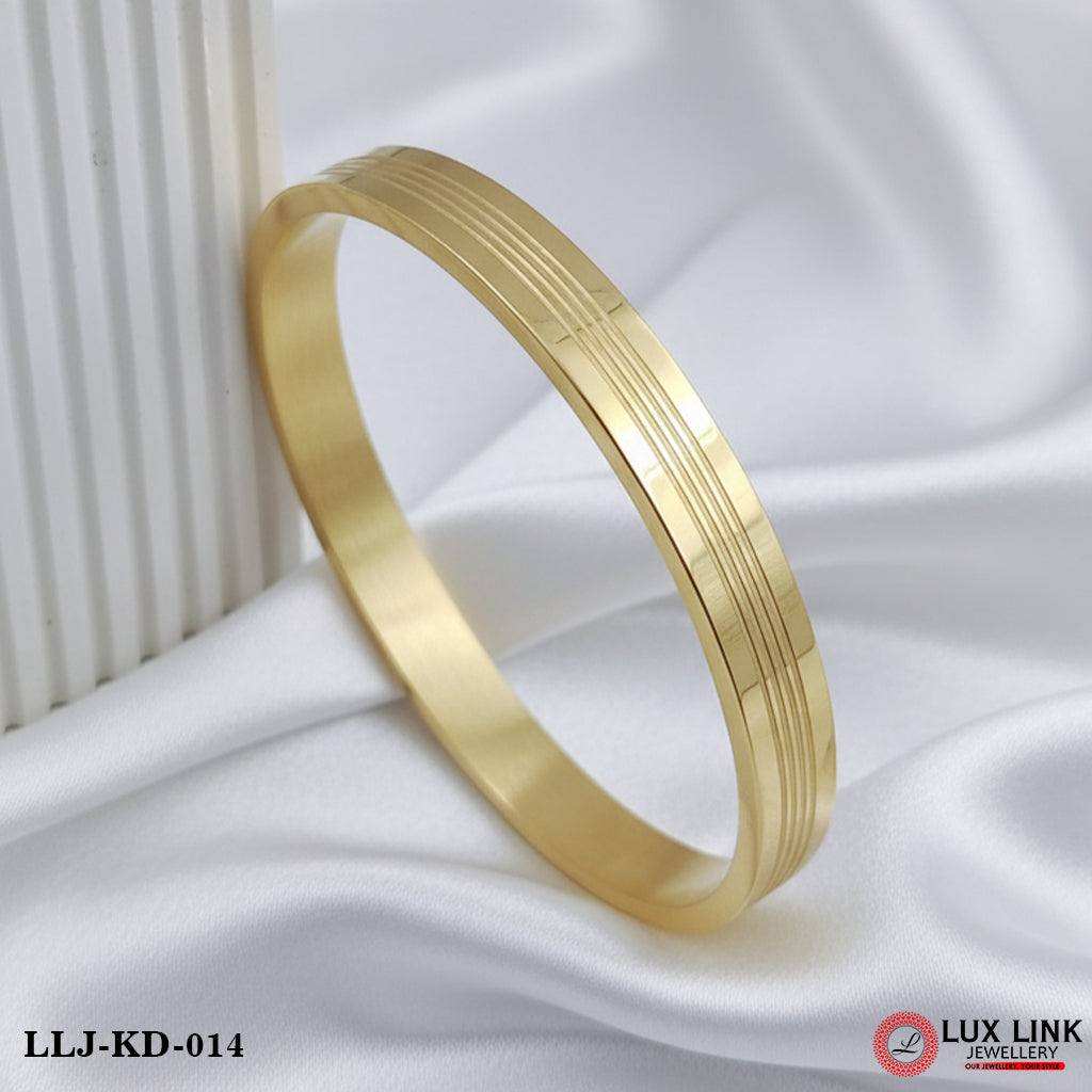 Finely Detailed Design Golden Kada For Men - KD - 014