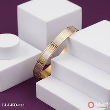 Delicate Design Attention-Getting Design High Quality Kada for Men KD-035