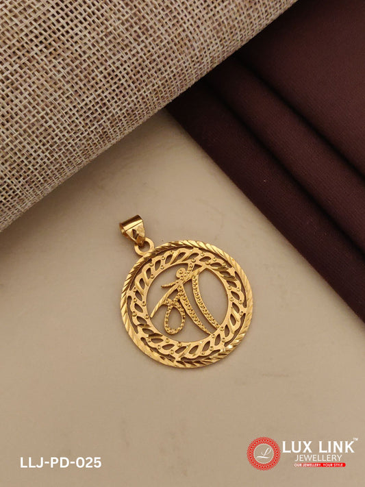 Maa Letter Micro Gold Plated CNC Cut Pendant With King Crown Design - PD-025